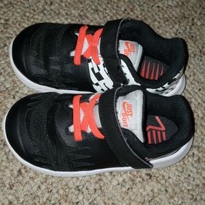 Toddler nikes